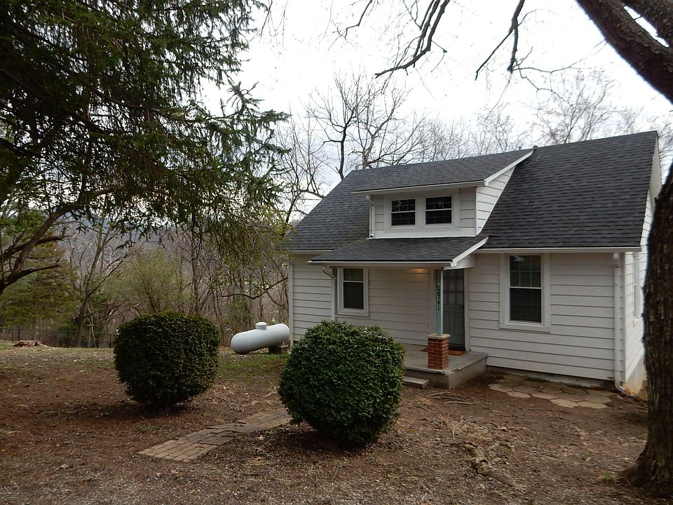 1st image of 2741 Omar Ave NE