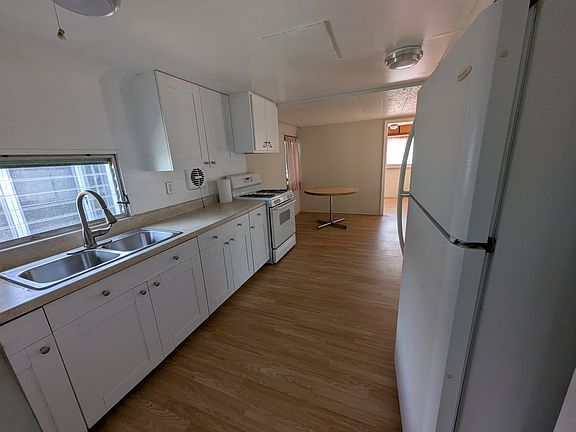3rd image of 6624 Arizona St