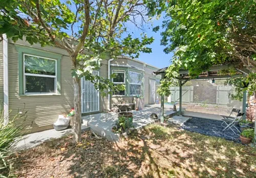 505 Rose Ave Photo 1