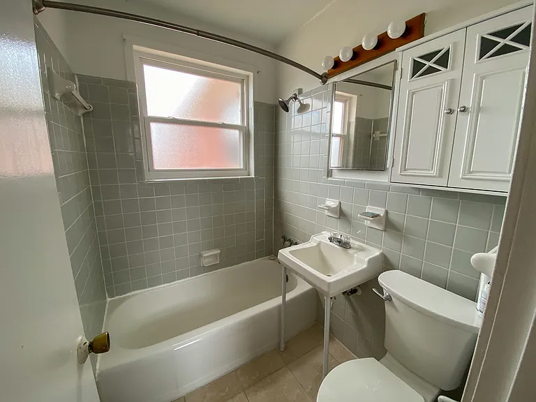 102 Roberts Ave — Photo 5