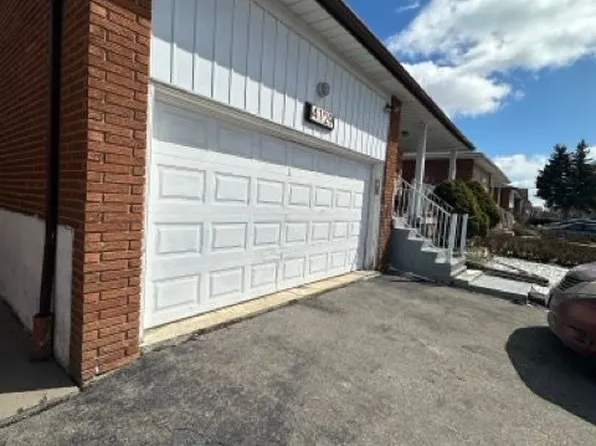 4129 Brandon Gate Dr Basement 2, Mississauga, ON L4T 3P3