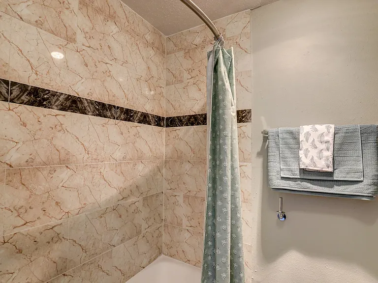 Vista Azul Apartments — Photo 11