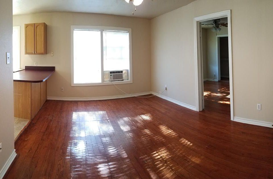 Spacious living and dining room