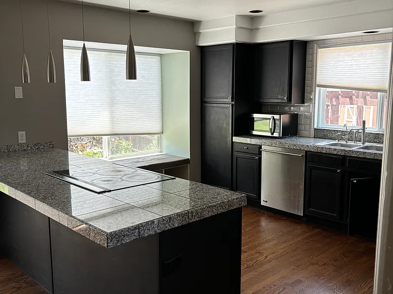 3725 Cottage Dr — Photo 11