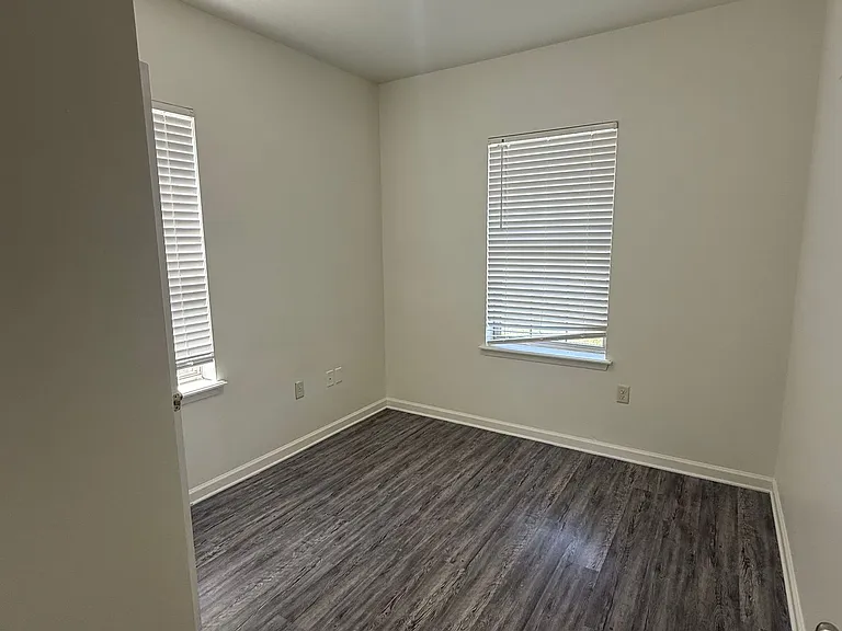 Maverick Apartments! — Photo 6