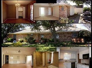 3434 Racquet Club Dr, Grand Prairie, TX 75052