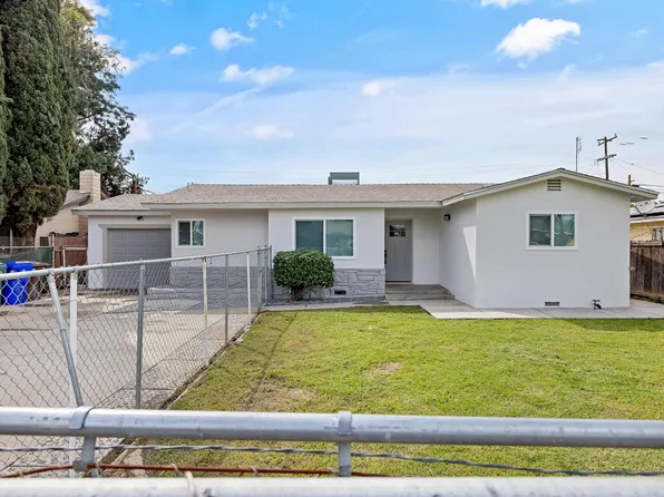 453 N Magnolia Avenue, Farmersville, CA 93223