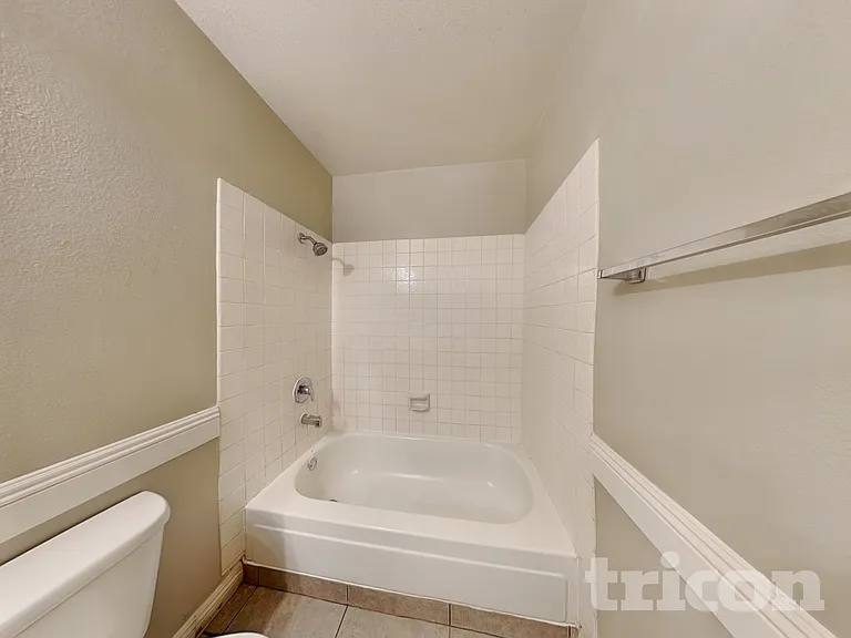 271 Princess Ann Ct — Photo 15