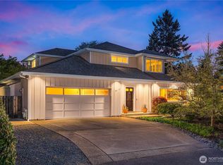 Summit Place, Clyde Hill, WA 98004