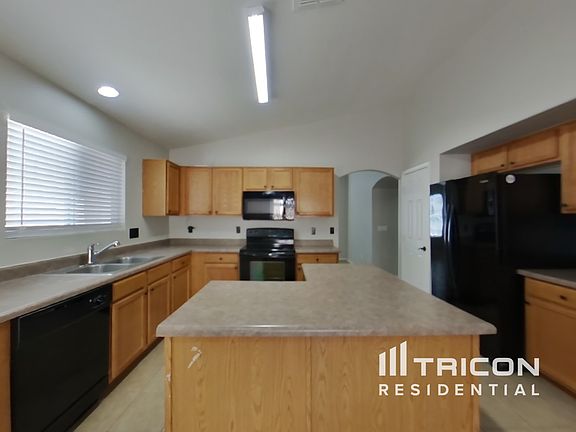 5th image of 31361 N Blackfoot Dr