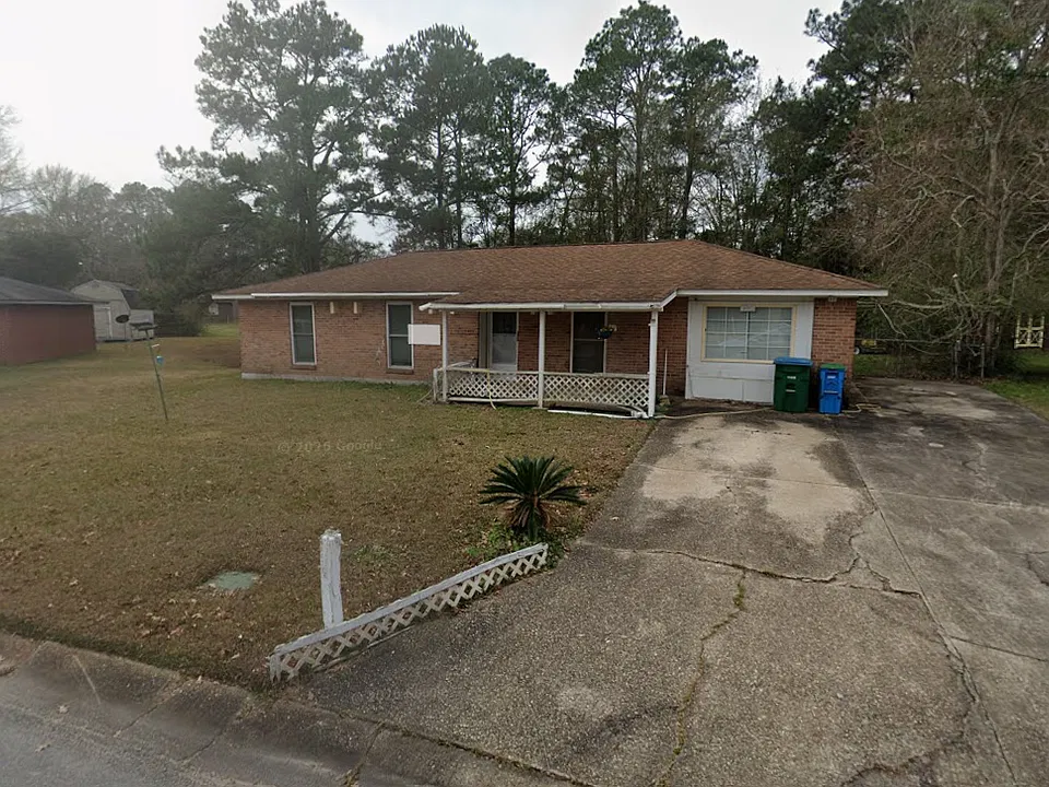 15317 Anderson Dr