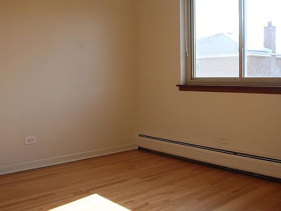 5th image of 9239 Susy Ln APT 1E