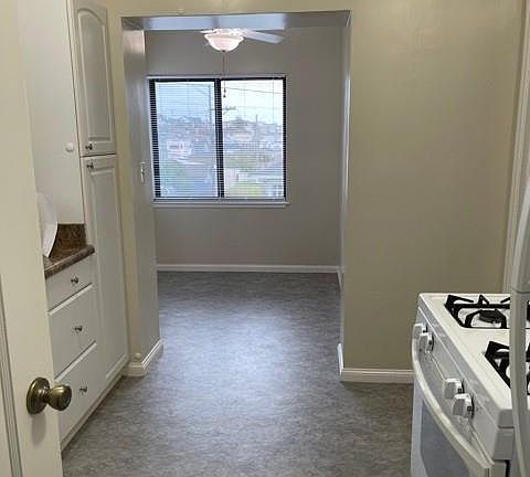 3rd image of 311 Acacia Ave #1