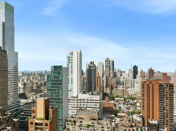 235 East 55th Street 41B image 2 of 6