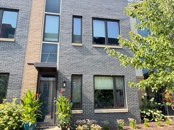 252 E Center St, Des Moines, IA 50309