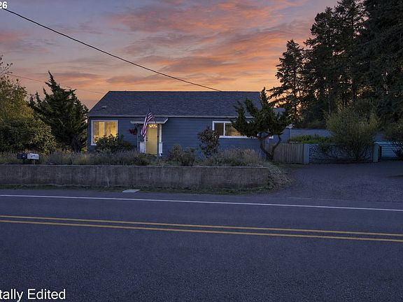 5th image of 844 Rhododendron Dr