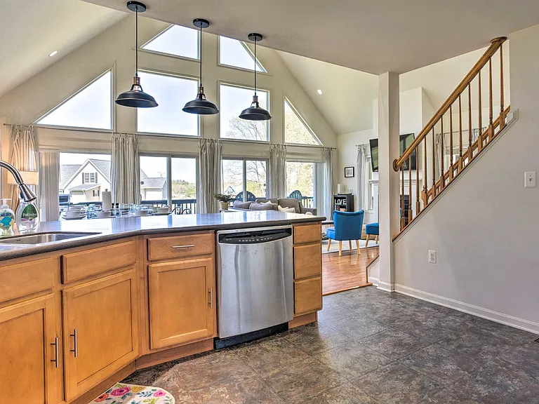 285 Stonewall Ct — Photo 8