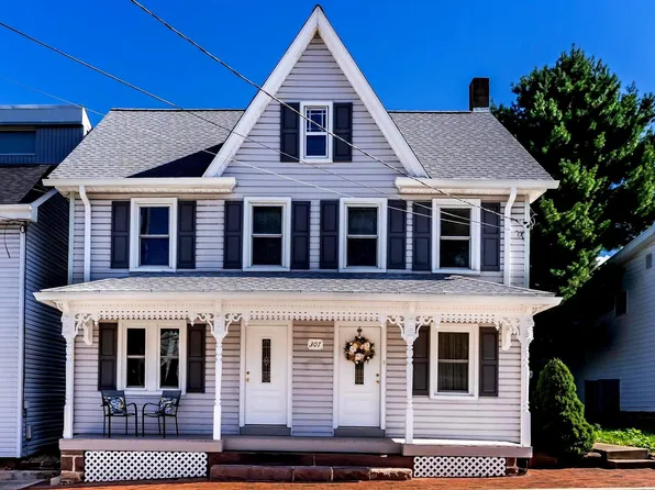 307 W Front St, Lewisberry, PA 17339
