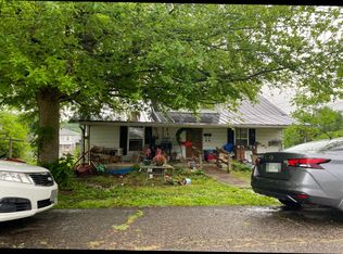630 7th St, Newport, TN 37821