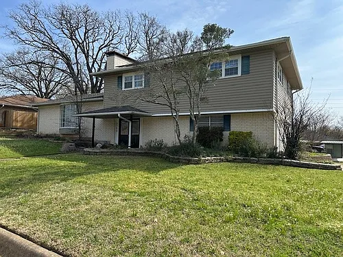3104 Frances Dr Photo 1