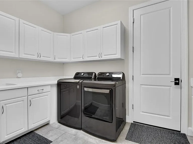 9630 Campanile Cir — Photo 26