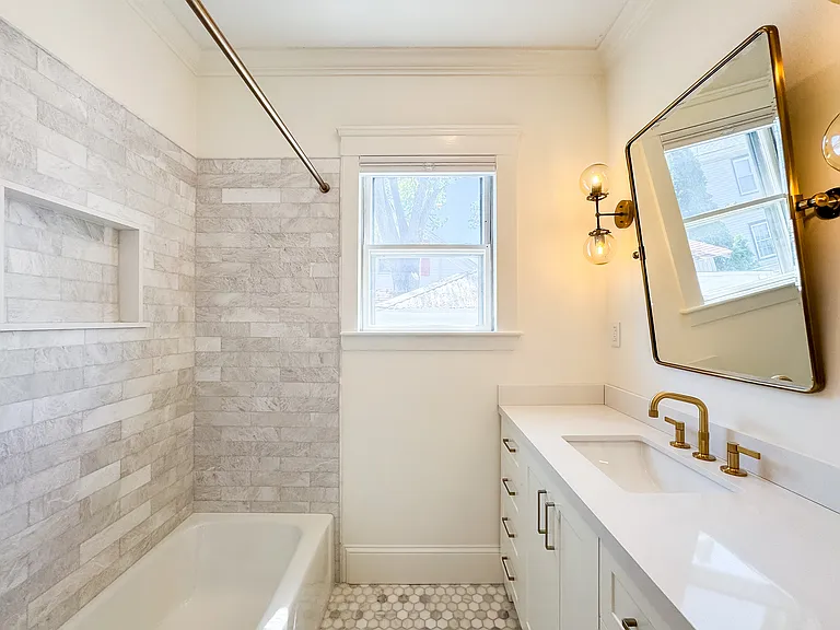 271 Atlantic St — Photo 14