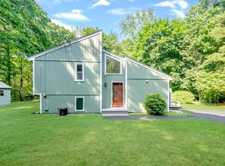 196 Wolomolopoag St, Sharon, MA 02067