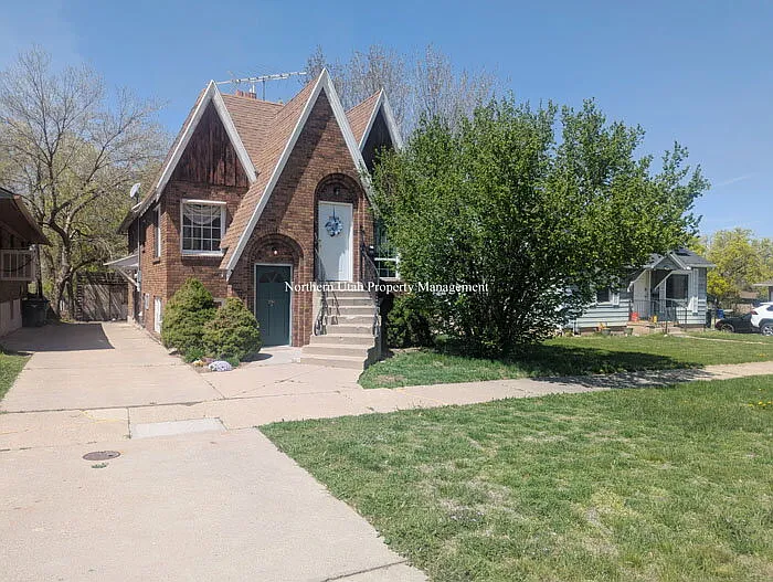 2761 Van Buren Ave #DOWN — Photo 1