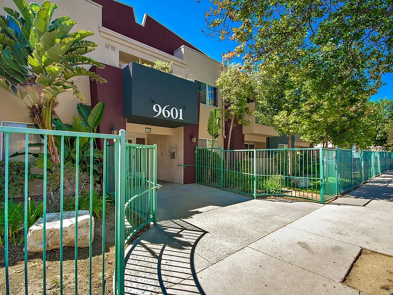Sophia Ridge — Photo 44