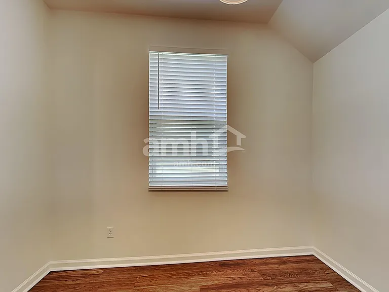 271 Cameron St — Photo 5
