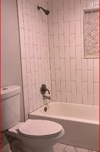 2344 Johnson Ave — Photo 9