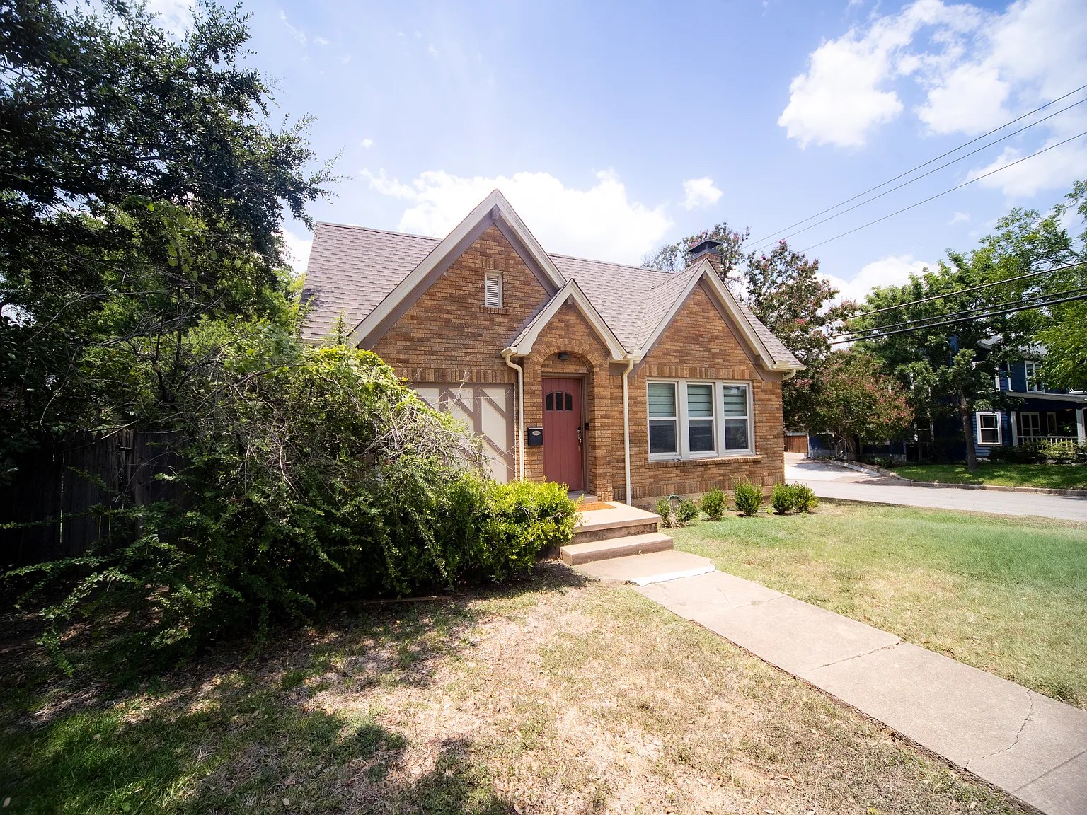 2600 Shirley Avenue — Photo 2