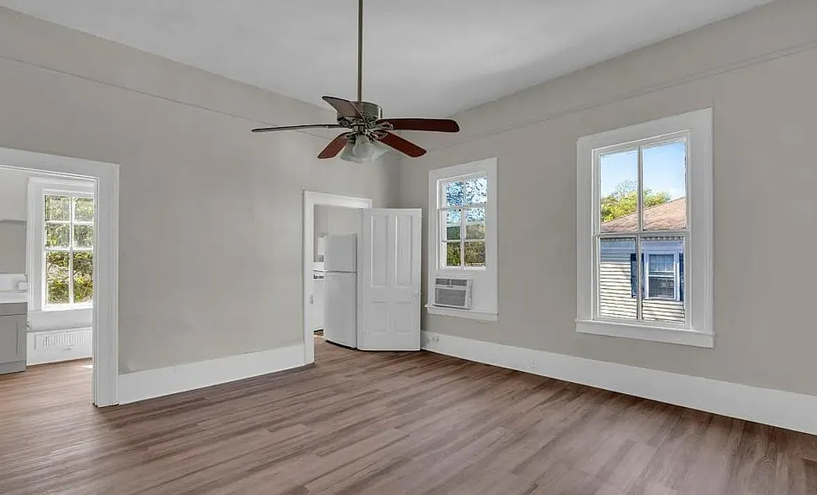 610 3rd Ave S - Unit 1 — Photo 3