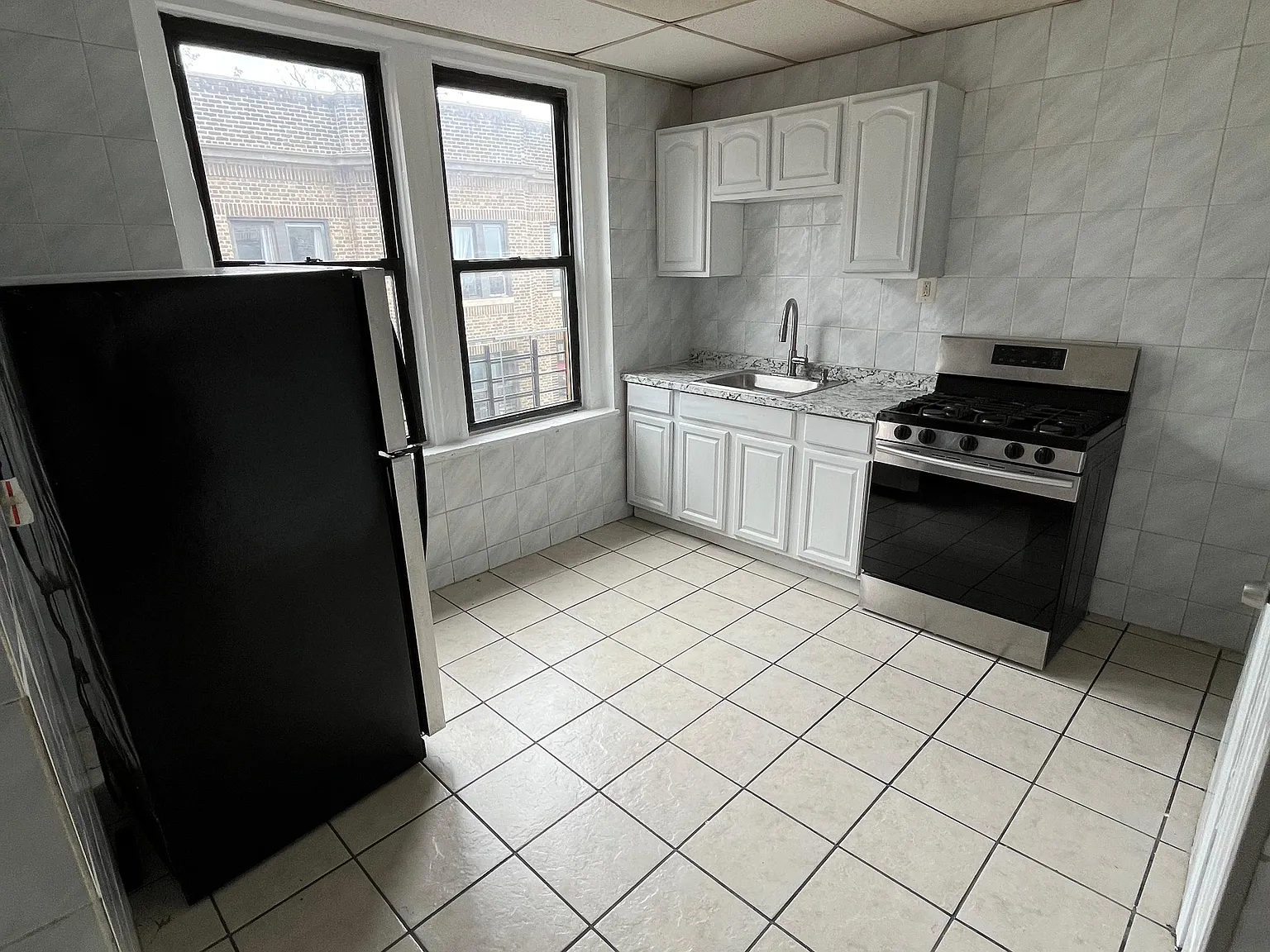 53 Milford Ave — Photo 1
