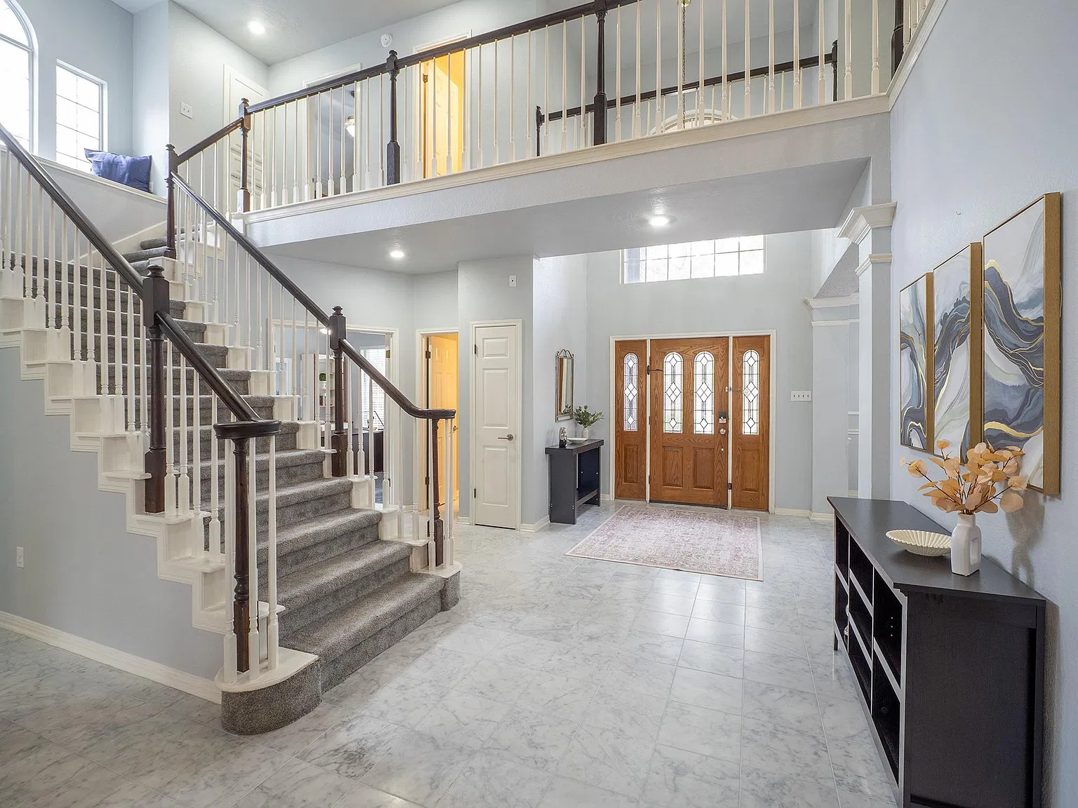 4 bed, 4.0 bath, 3105 sqft, $5,250 — Photo 3