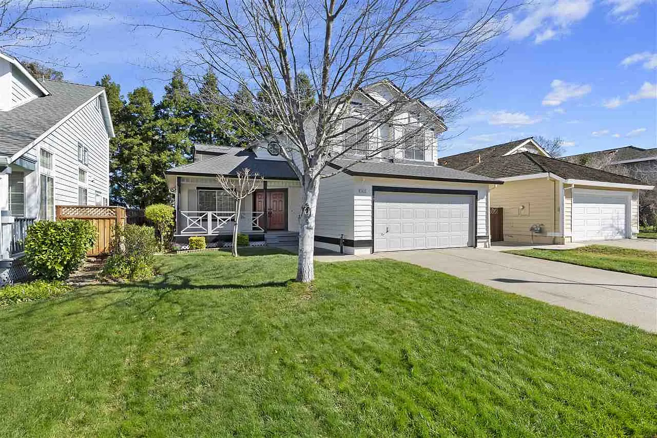 5023 Longbranch Way photo 1