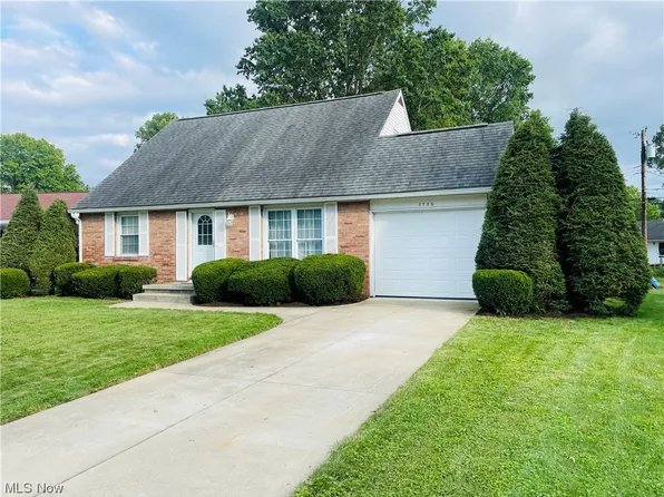 2730 Wyandot Dr, Dover, OH 44622