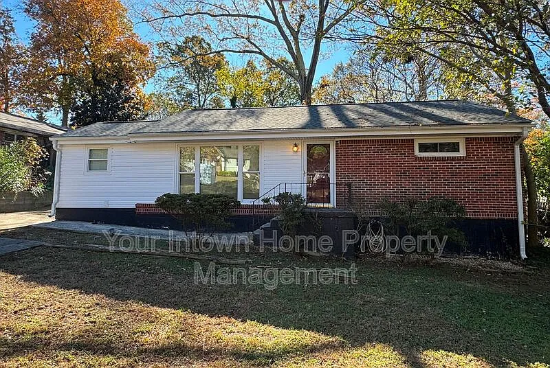 3 bed, 2.0 bath, 1222 sqft, $1,840 — Photo 1