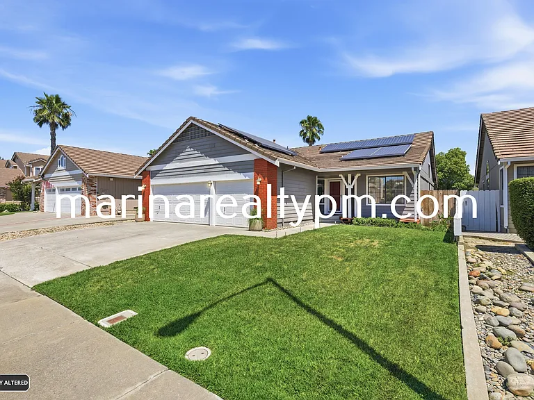 208 Buttercup Cir — Photo 2