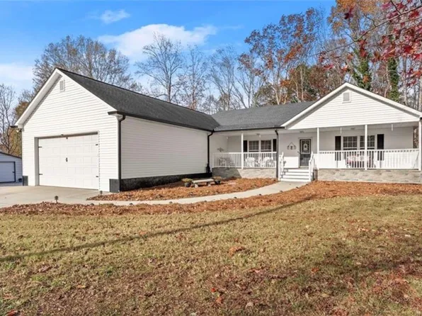 6045 Mockingbird Rd, Cumming, GA 30028