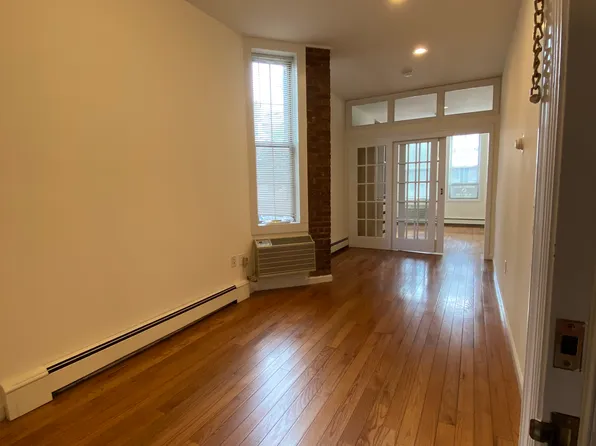 22-03 25th Road image 16 of 31