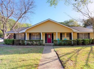 201 Guadalupe Dr, Athens, TX 75751