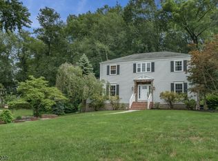 18 Pembrooke Rd, Chatham, NJ 07928