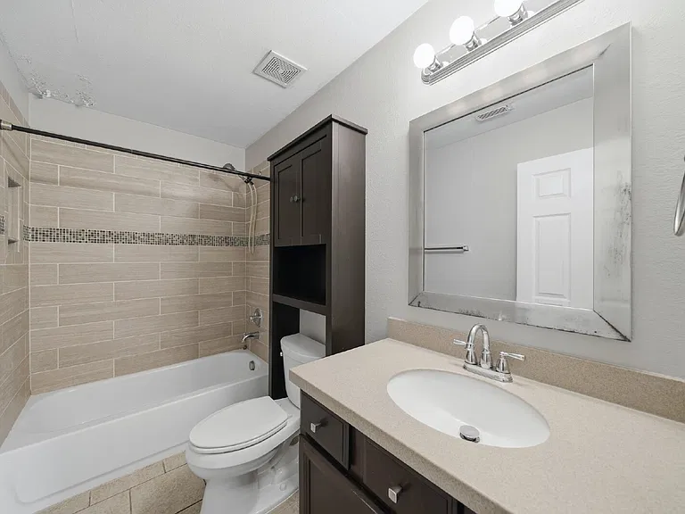 13306 Hickory Springs Ln — Photo 9