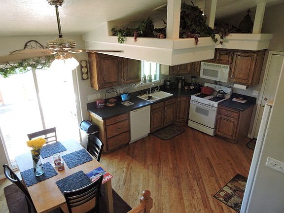 3rd image of 4252 E Birchwood Cir