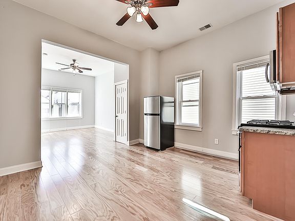 4th image of 1702 N Campbell Ave APT 2F