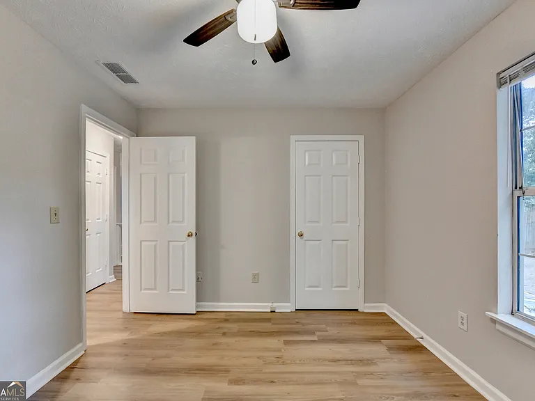 2115 Glynmoore Dr — Photo 11