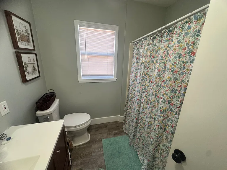 734 Memorial Dr — Photo 28
