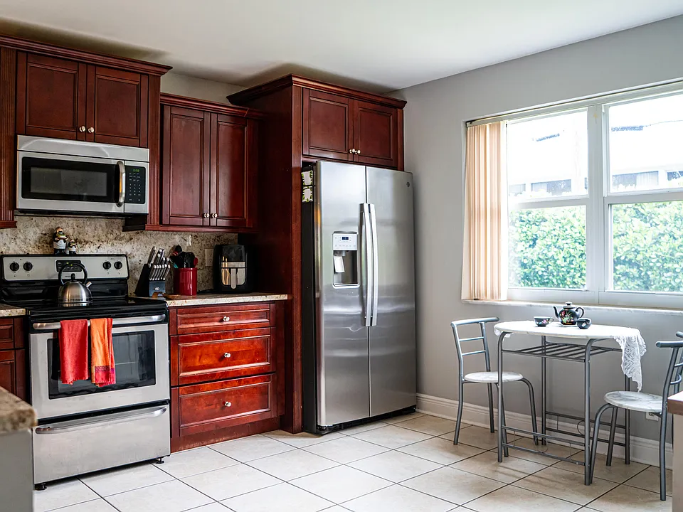 55 SE 14th St #1120