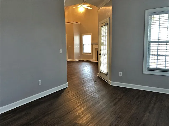 2713 Denbel Cir — Photo 5